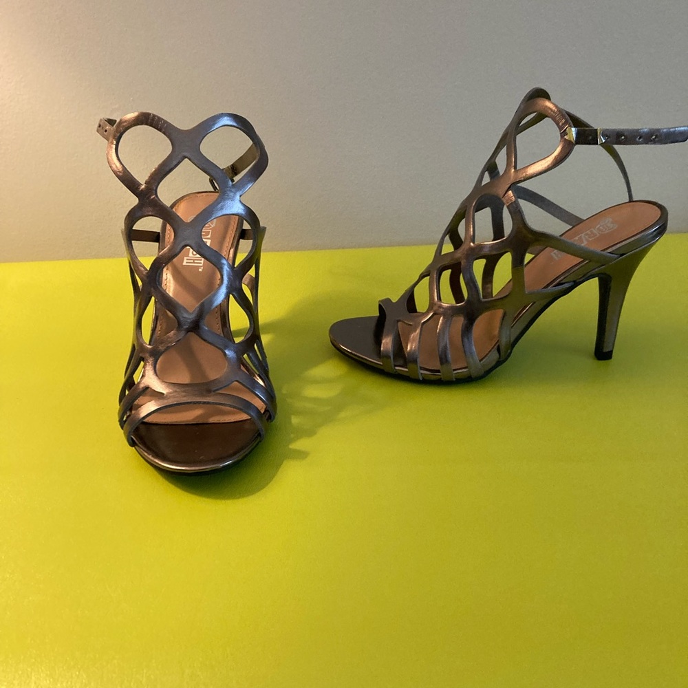 Brash  new in box strappy heel